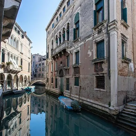아파트 Perla Con Vista Canale *