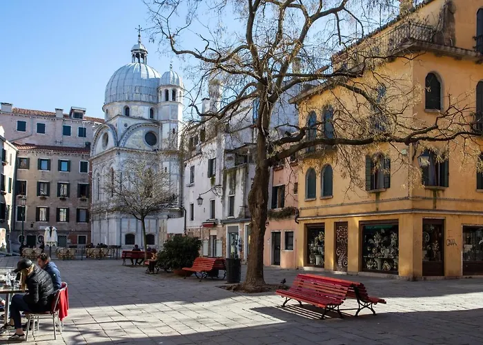 Perla Con Vista Canale Velence