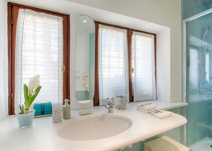 Perla Con Vista Canale *