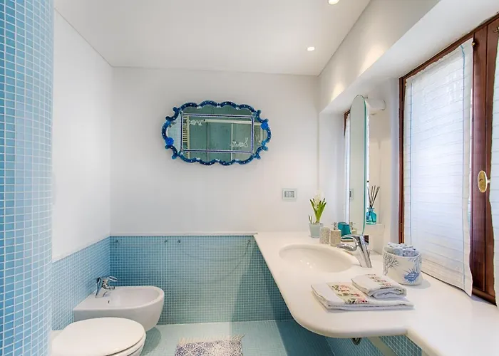 Perla Con Vista Canale