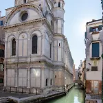 Perla Venice