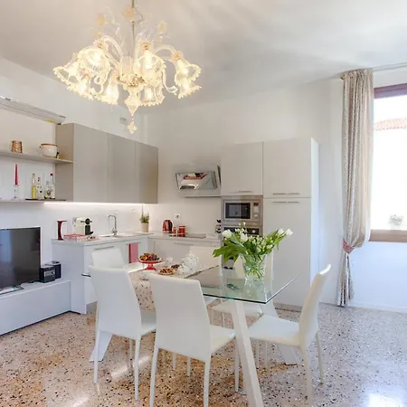 Perla Con Vista Canale * Veneza